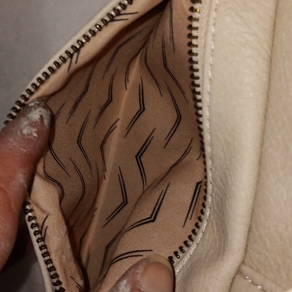 NWOT URBAN EXPRESSIONS SLING BAG - Picture 7 of 9